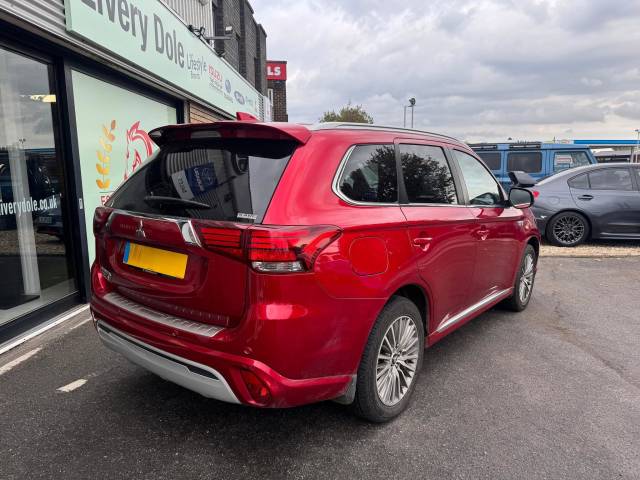 2020 Mitsubishi Outlander 2.4h TwinMotor 13.8kWh Exceed Safety SUV 5dr Petrol Plug-in Hybrid CVT 4WD Euro 6 (s/s) (224 ps)